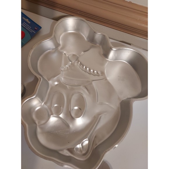 Mickey Mouse Wilton Cookie Cutter Cake Pan Sandwich Maker Egg Pancake Shaper - Picture 4 of 7